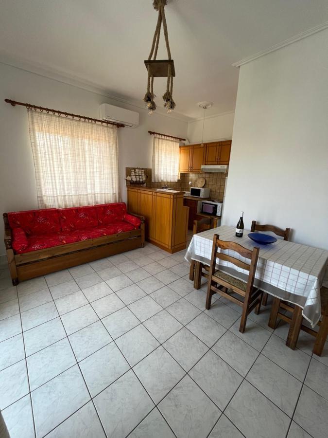 Koulouras Holiday Apartments Nikolaíika 外观 照片